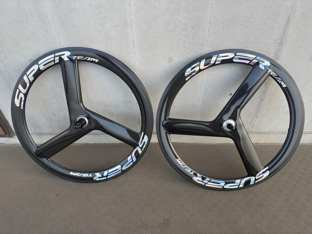 SUPER TEAM カーボンAeroホイール