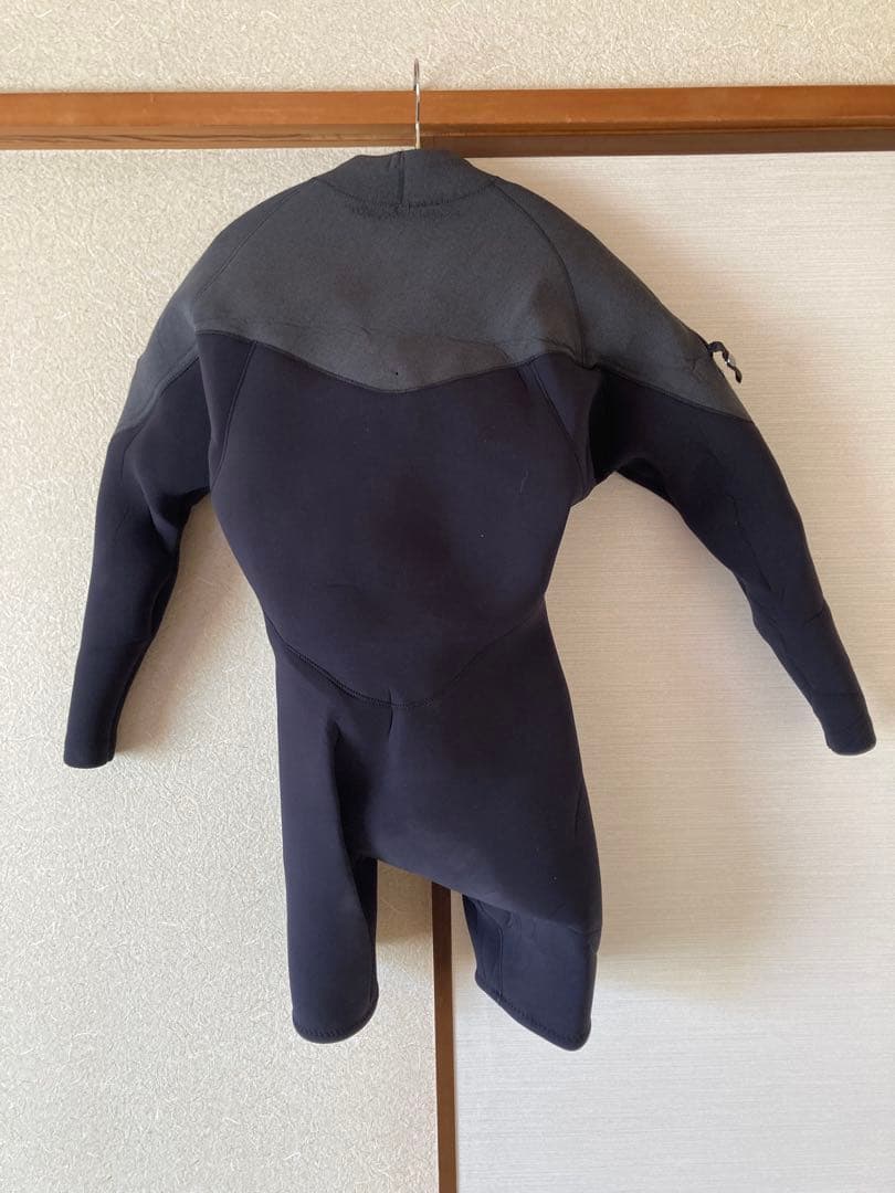 黒 ネオプレン ウェットスーツ　ネックイン