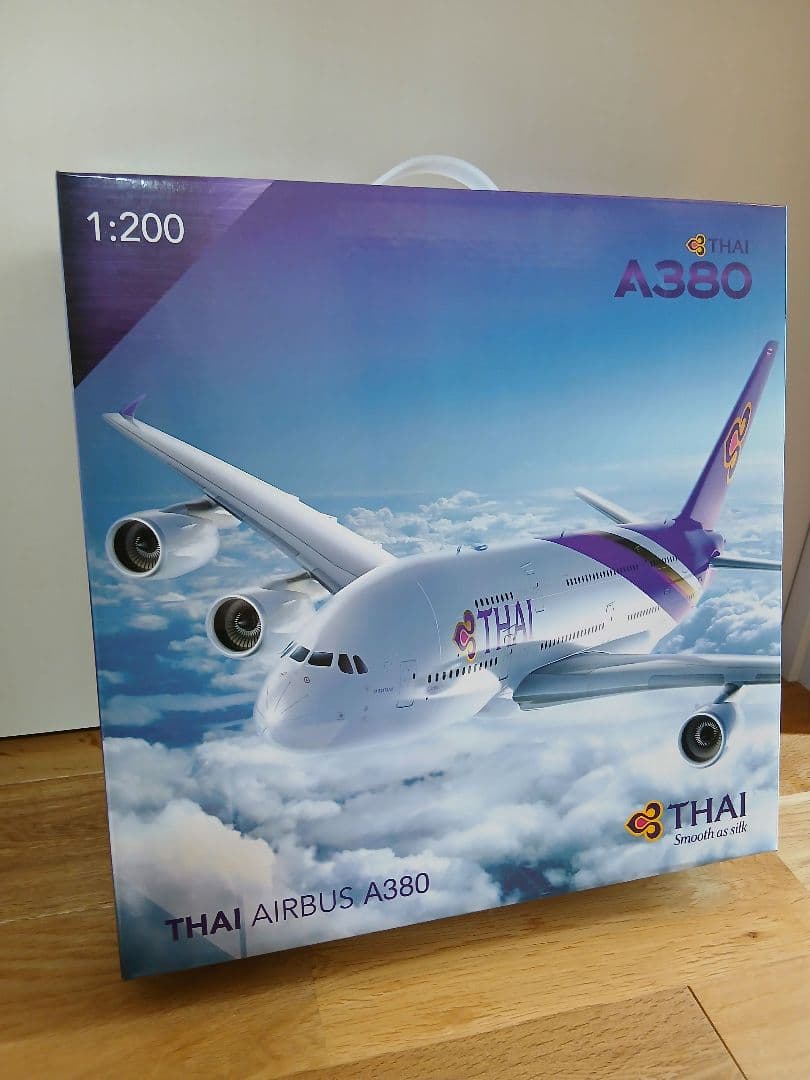 THAI AIRBUS A380 1:200スケールモデル