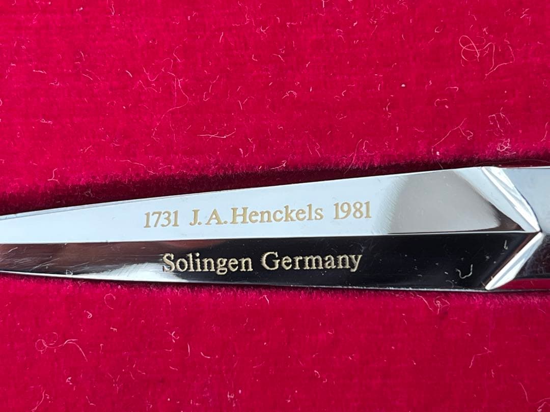 ZWILLINGS JA HENCKELS 250周年記年限定シザー