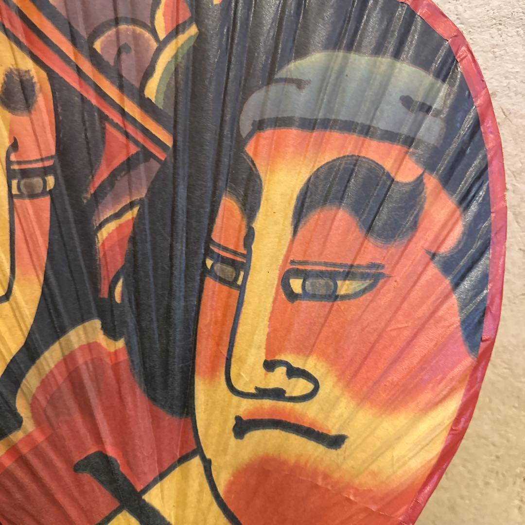 特大　和紙　漆　団扇　浮世絵風デザインの扇子