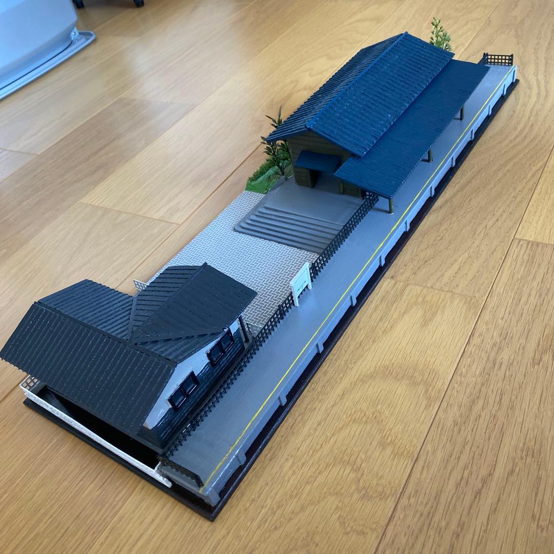 HOゲージ　ローカル駅と駅前ジオラマセット