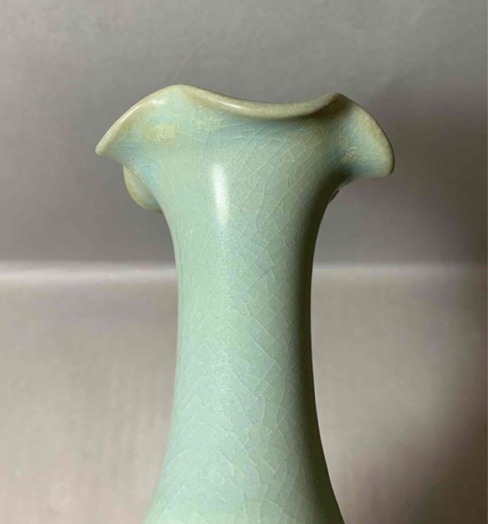 中国 輪花口肩衝瓶　u6230952