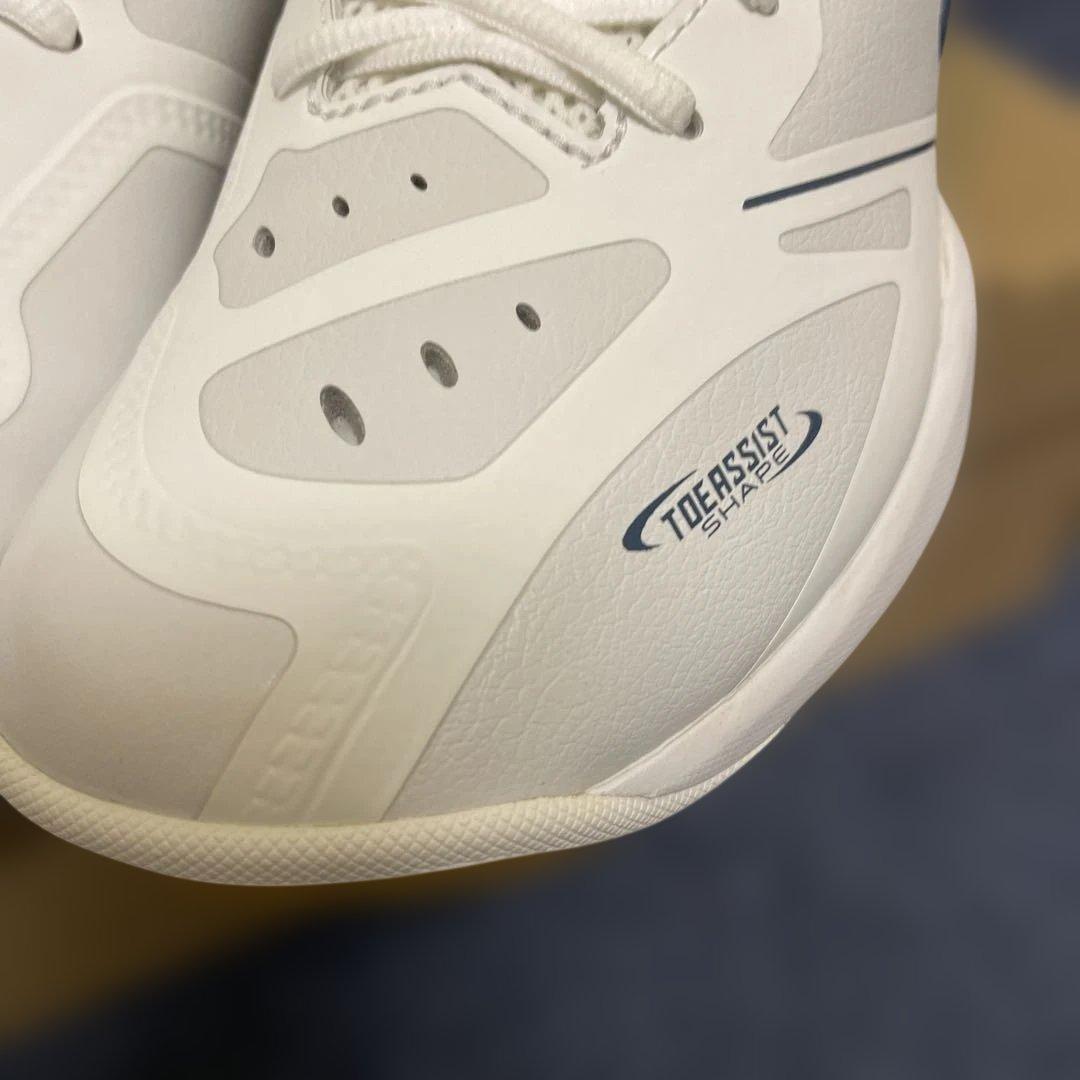 YONEX ヨネックス パワークッション65Z SHB65Z4L 25.5CM