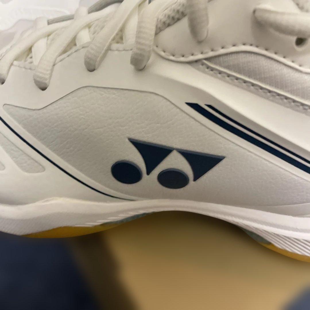 YONEX ヨネックス パワークッション65Z SHB65Z4L 25.5CM