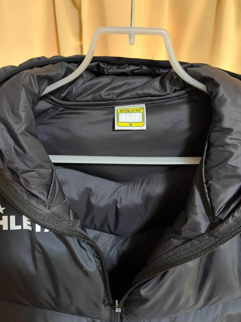 ATHLETA ピステ ウィンドブレーカー セットアップ 上下 中綿 ウォーム