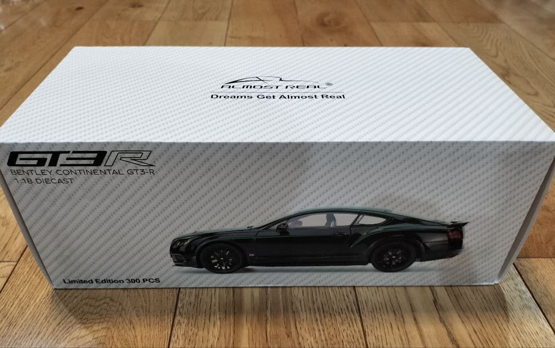 オールモストリアル ベントレーコンチネンタルGT3R カンブリアングリーン