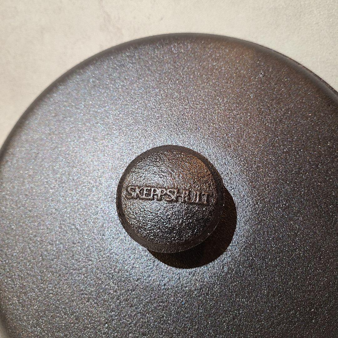 Skeppshult　スケップシュルト　キャセロールラウンドダッチオーブン　24