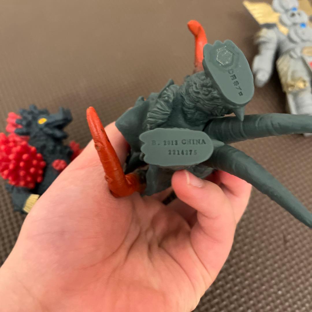 ウルトラトラ怪獣500ソフビ13個セット(生産終了)