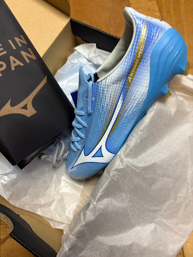 新品　超最新　激レア　限定品　ミズノ　ミズノ アルファ 3 JAPAN