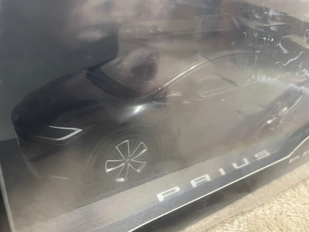 トヨタ 新型プリウス ミニカー アティチュードブラックマイカ カラーサンプル