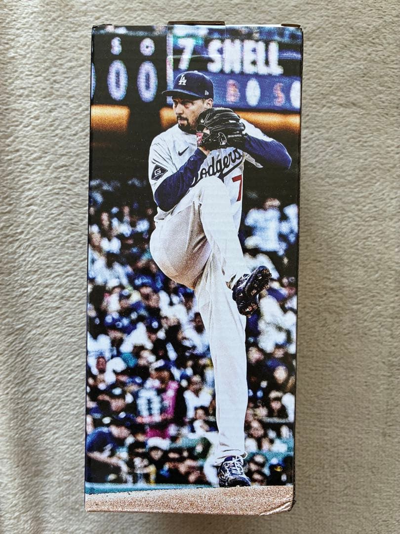 6/16ドジャースタジアム限定配布　ブレイク・スネル投手ボブルヘッド人形