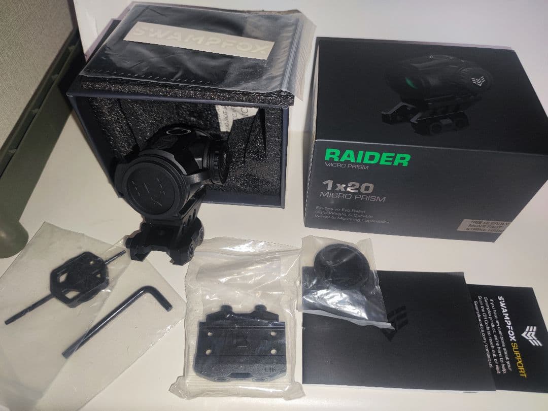 新品未使用 実物 SWAMPFOX RAIDER 等倍 プリズムサイト 1x20