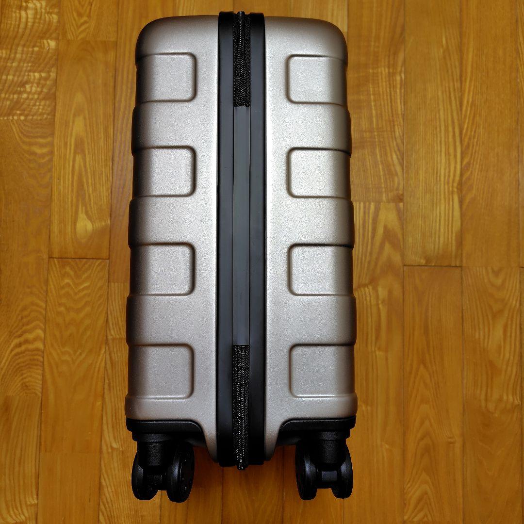 無印良品　ハードキャリーケース　ベージュ　20リットル