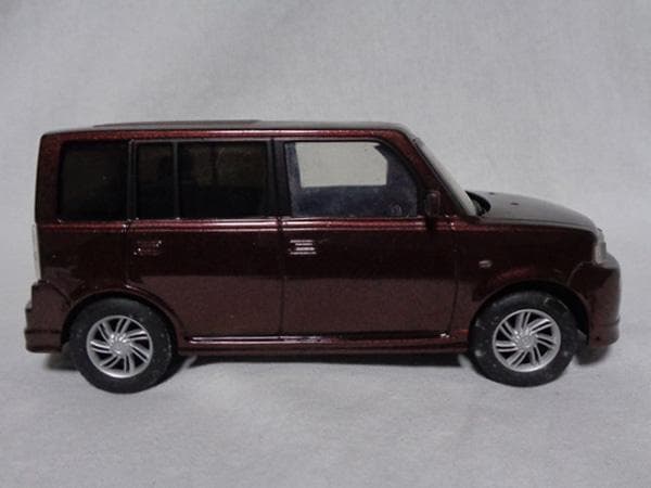 TOYOTAトヨタbB1/24ミニカーカラーサンプルノベルティ非売品販促希少レア
