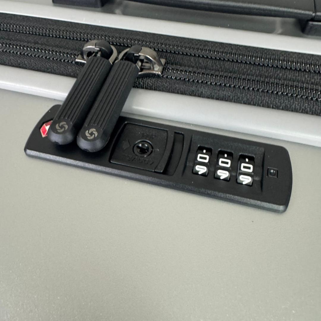 ☆美品　サムソナイト　エレメントスーツケース　27インチ　SAMSONITE