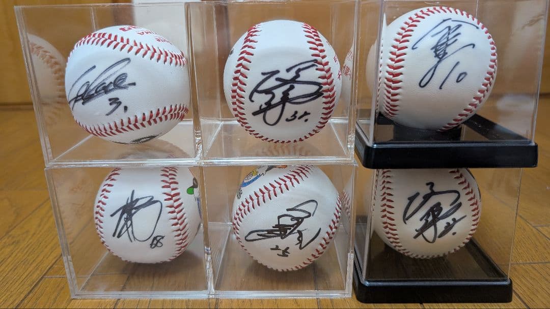 千葉ロッテマリーンズ 　直筆サインボール　62個ケース付き　＋1個（追加）