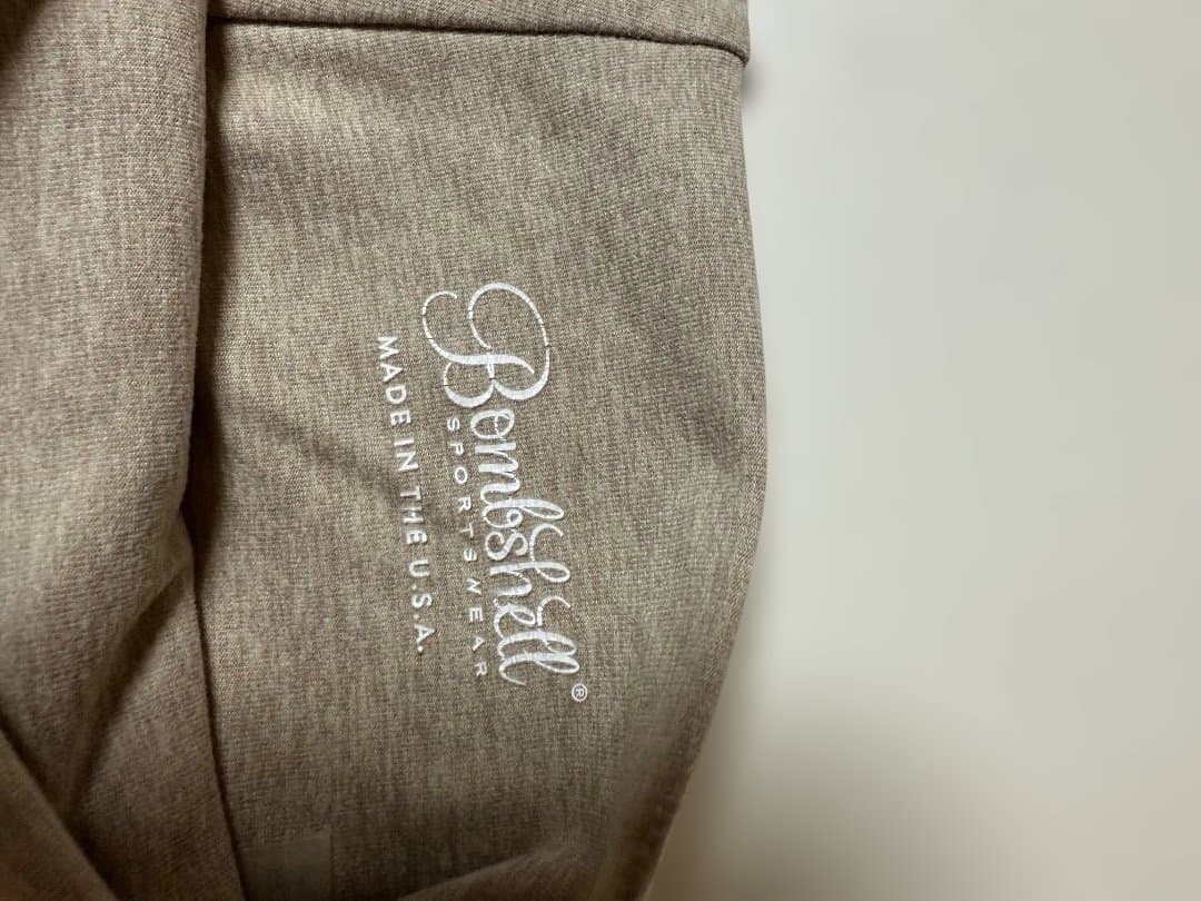 Bombshell CURVES LEGGINGSトープ上下セット