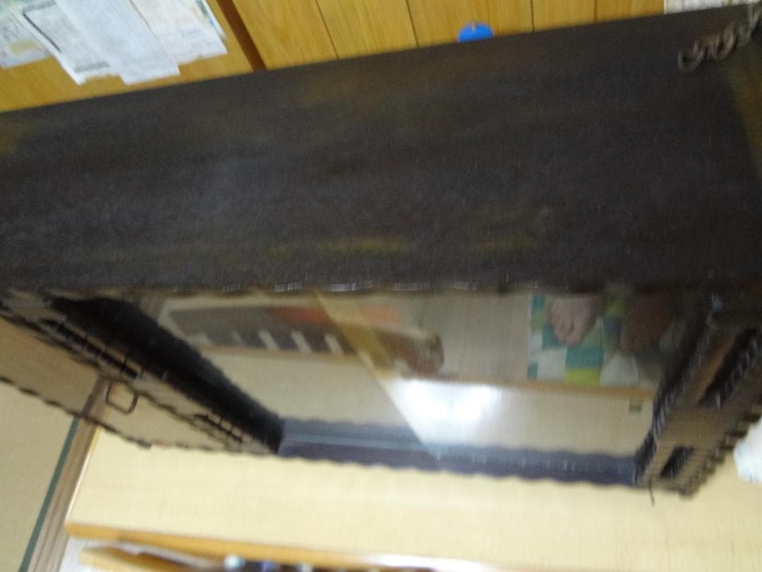 サイドボード　木製　アンティーク家具　お酒のボトルやグラス・食器の収納棚