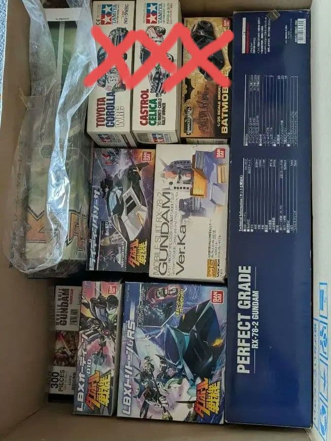 バンダイ ガンプラセット パーフェクトグレード ザクIIなど