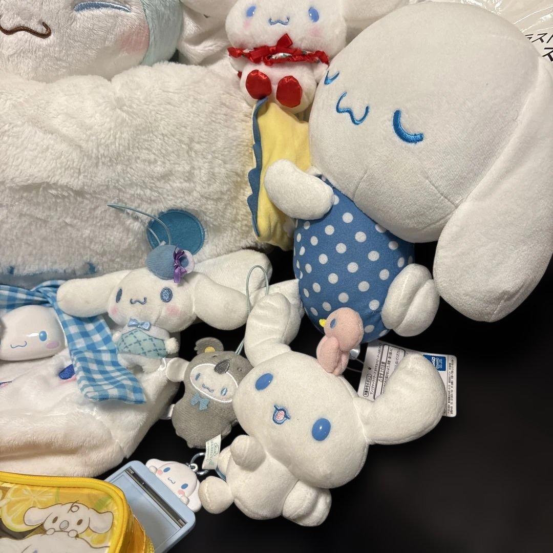 160サイズぱんぱん　大量　シナモンロール　ぬいぐるみ　グッズ　まとめ売り