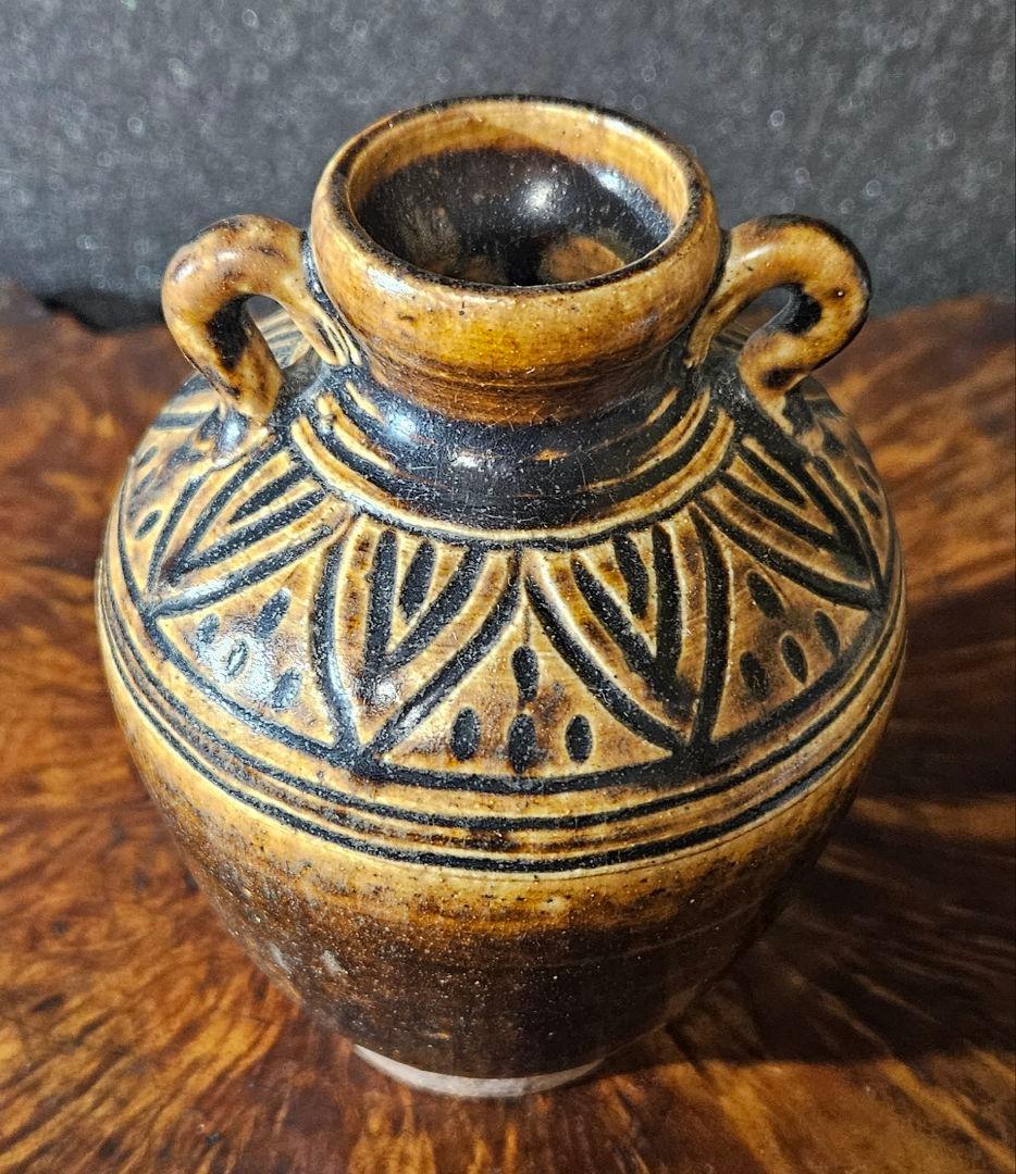 15〜16世紀　中国南方系古陶磁　東南アジア古陶磁　褐釉　陰刻文様　小壺花入茶入