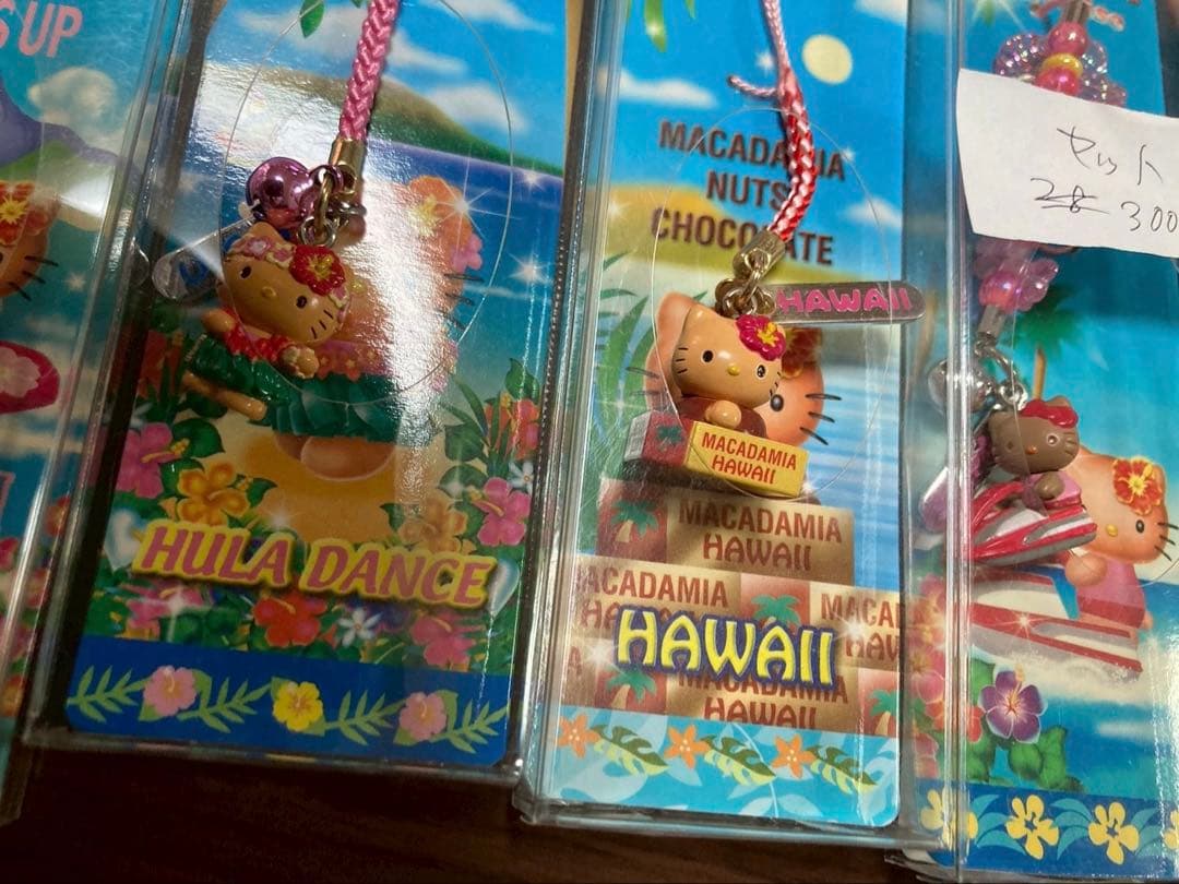 希少激レア 新品 ご当地 ハローキティ ハワイ 日焼け ストラップ 6点セット