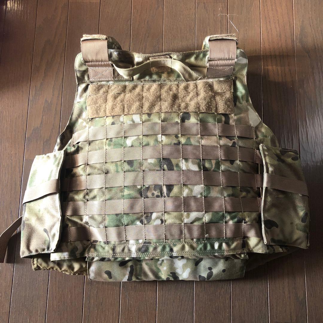 Tactical Tailor プレートキャリアー実物