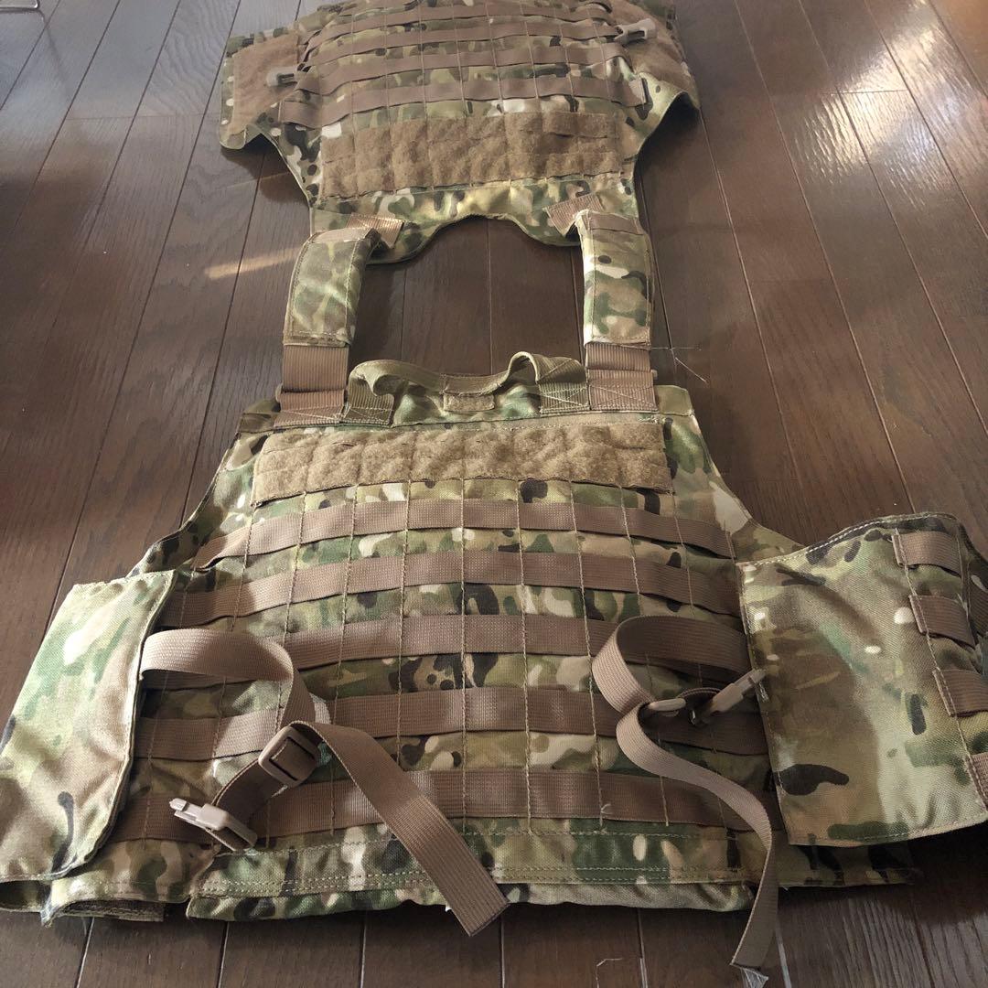 Tactical Tailor プレートキャリアー実物