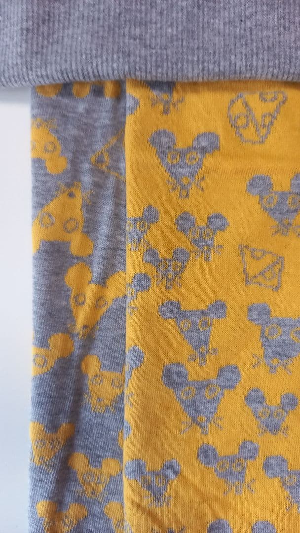 ハンドメイド　黄色の服