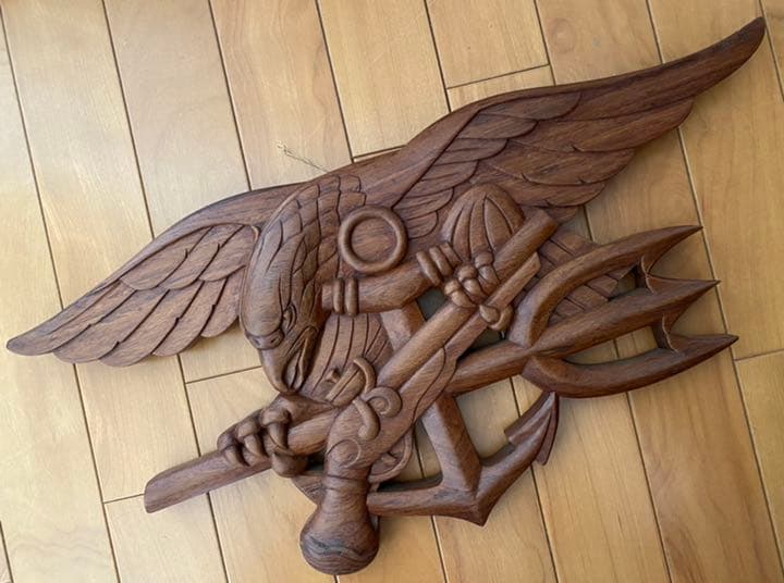 本物 実物 ネイビーシールズ 米海軍特殊部隊US.NAVY 天然木 特大 壁掛け