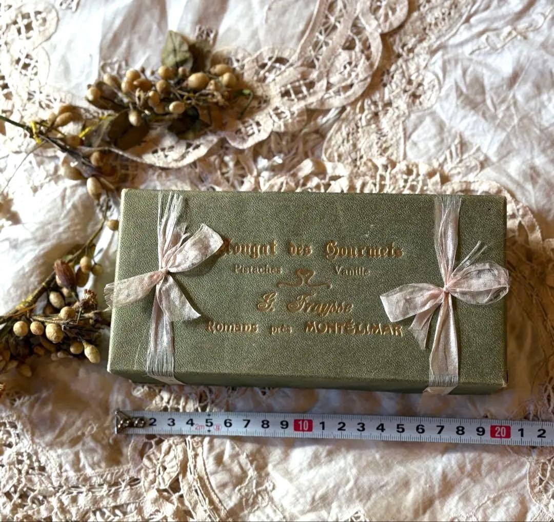 ★SALE★フランス　アンティーク　お菓子箱　プレゼンテーションボックス