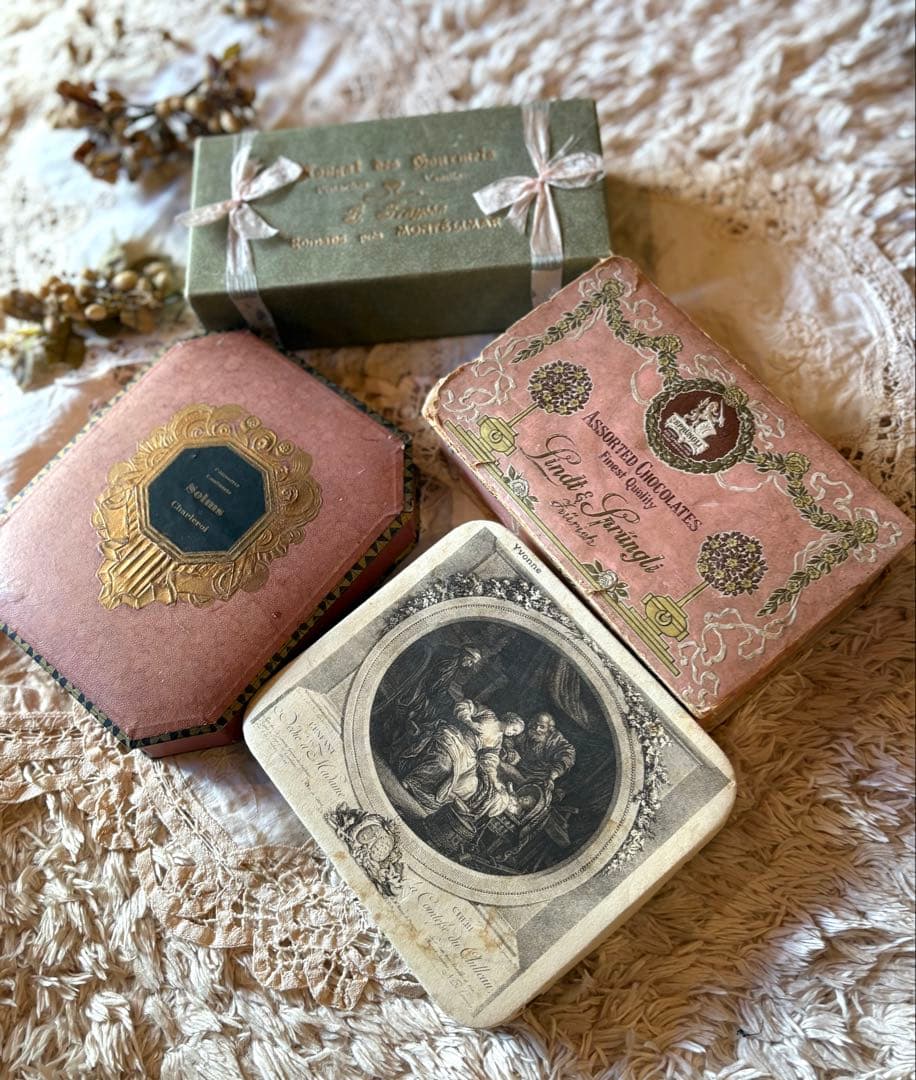 ★SALE★フランス　アンティーク　お菓子箱　プレゼンテーションボックス