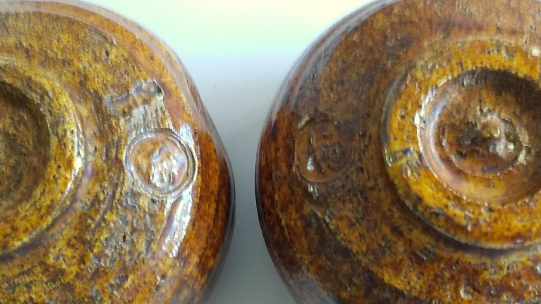 大樋焼 長楽造 大樋焼 飴釉 茶碗二客 共箱 栞 抹茶碗 茶道具 です。