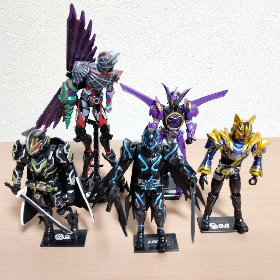 仮面ライダー装動　まとめ売り　本体36体　パーツ20個　JUNK　部品多数