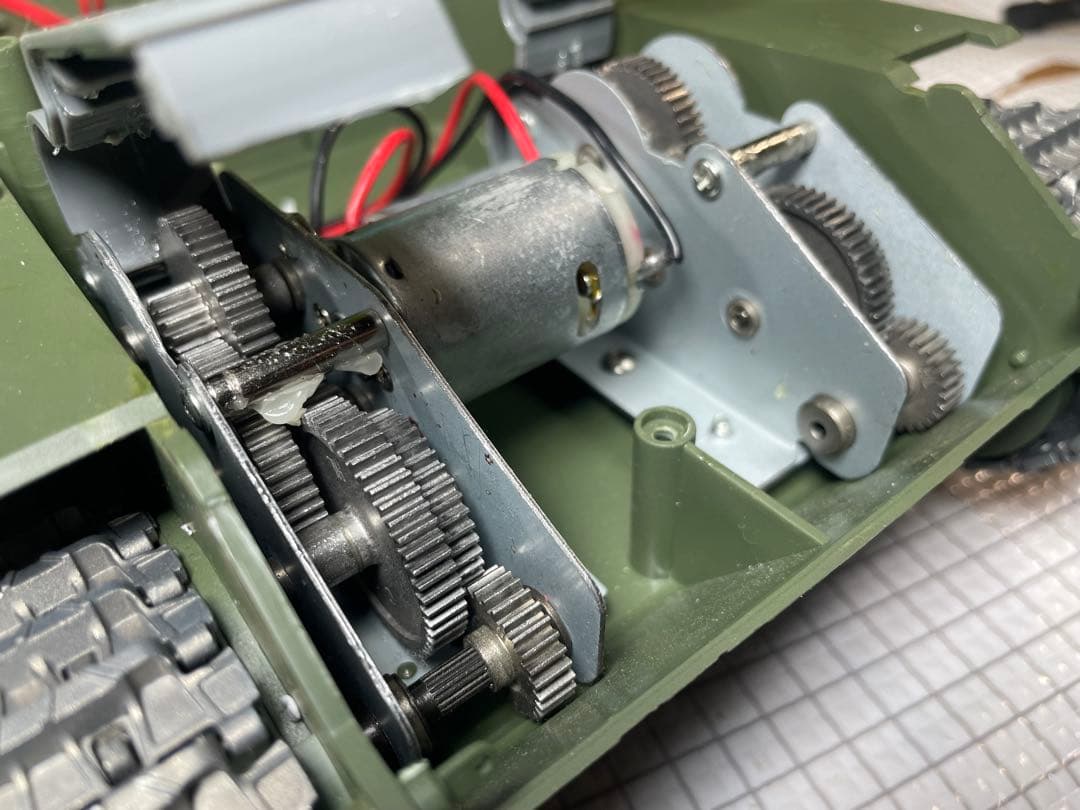 最新プロ2！ヘンロン1/16 Ver-7.0【JAGDPANTHER】シャーシー