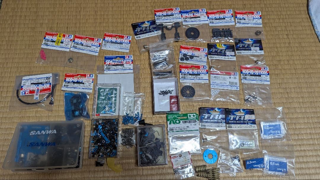 TRF102 TA06R ラジコンカー＆小物部品（収納運搬ケース付）