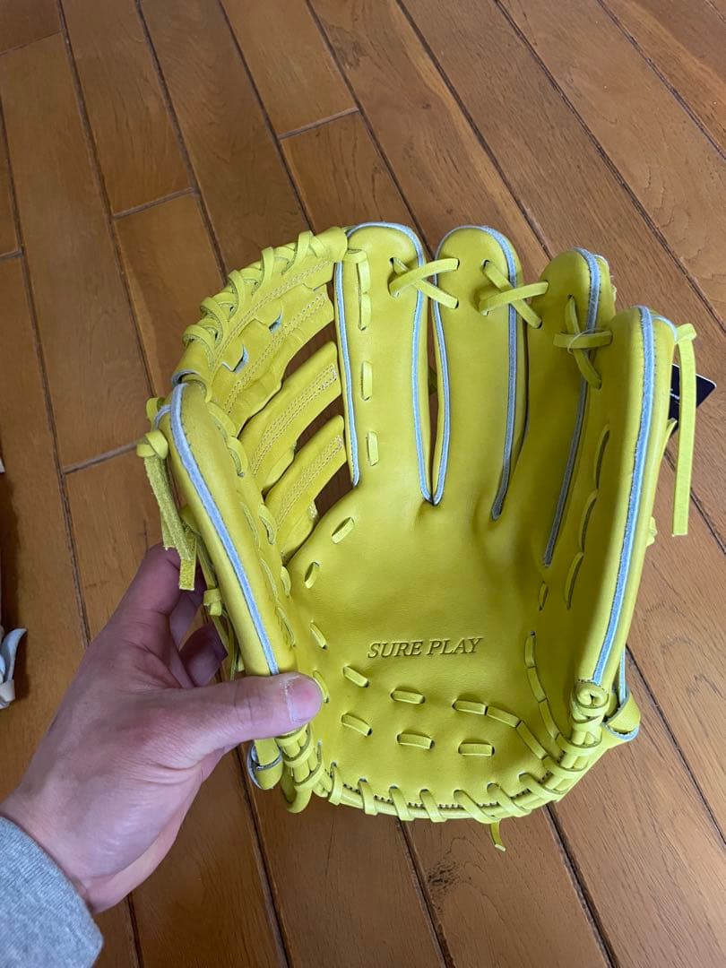 【新品未使用】シュアプレイ 硬式グローブ 外野手用 レモンイエロー【型付け済】