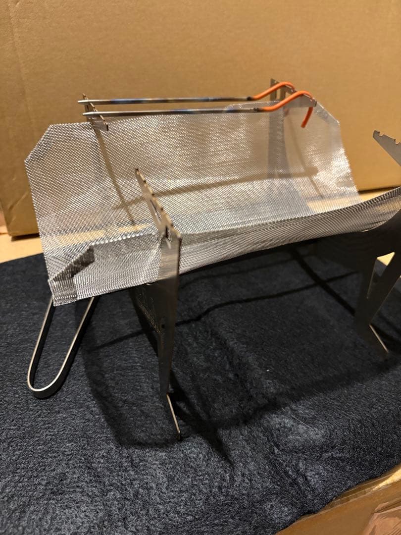 新品未使用ソラチタニウムギア焚き火台袋付き