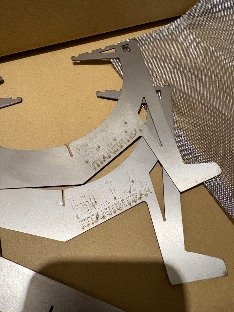 新品未使用ソラチタニウムギア焚き火台袋付き