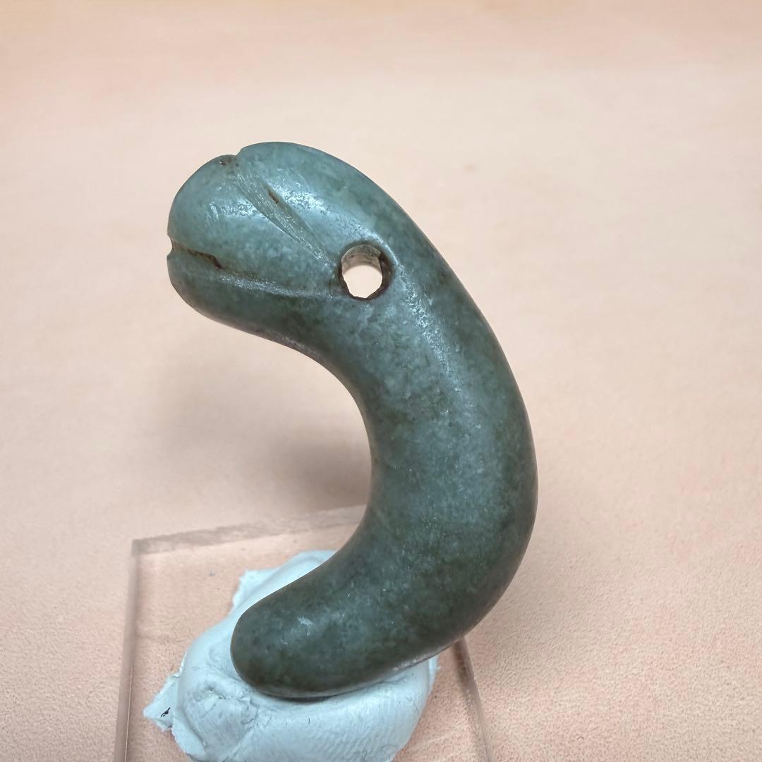 縄文、弥生、古墳時代 、須恵器 、翡翠、丁字頭硬玉勾玉 T