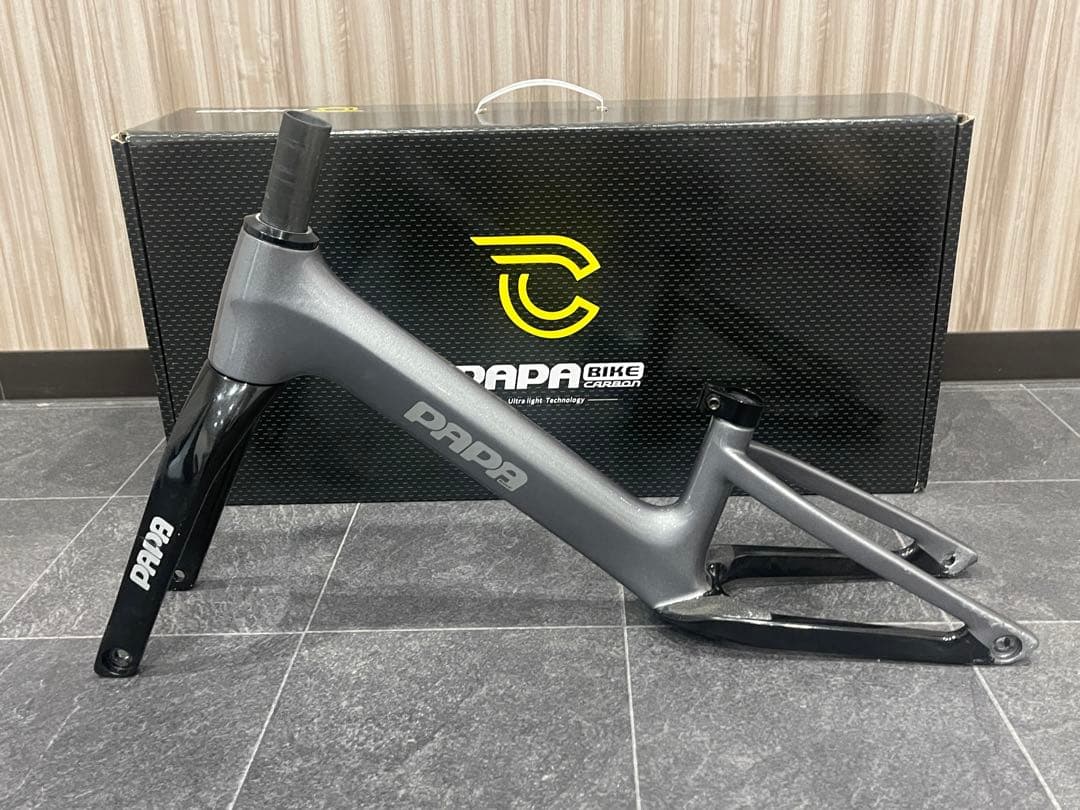 PAPABIKE TESLA パパバイク　テスラ　カーボンフレーム