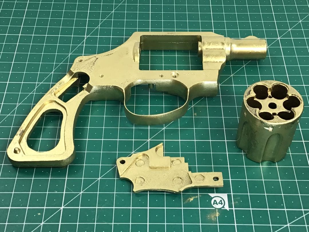 トイガン COLTディテクティブ フレームセット 金色塗装 銃口閉鎖 合法品