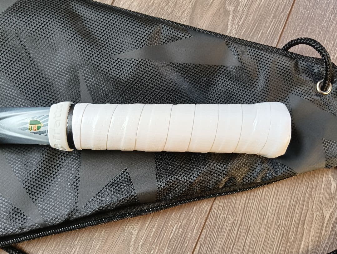 佐藤　YONEX ボルトレイジ8S