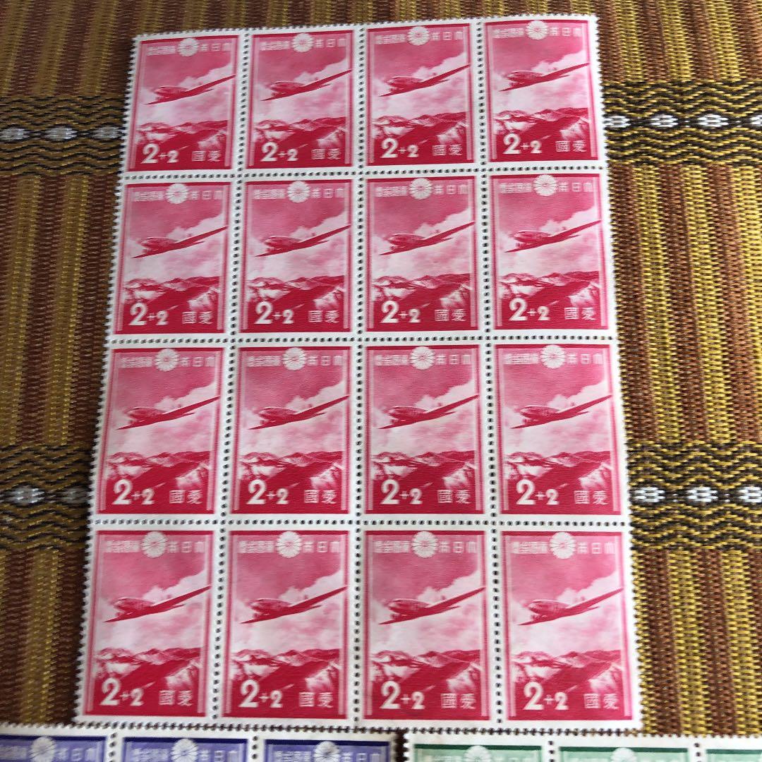 カタログ価格33,600円昭和12年 愛国募金切手3種×16枚ブロック計48枚！