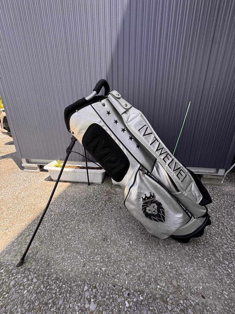 V１２　シルバーゴルフバッグ
