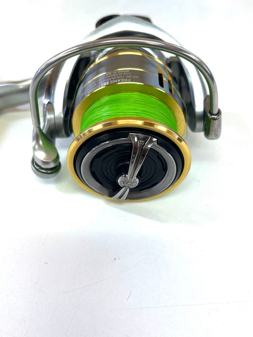 K707 DAIWA FREAMS LT 3000D-C リール 18フリームス