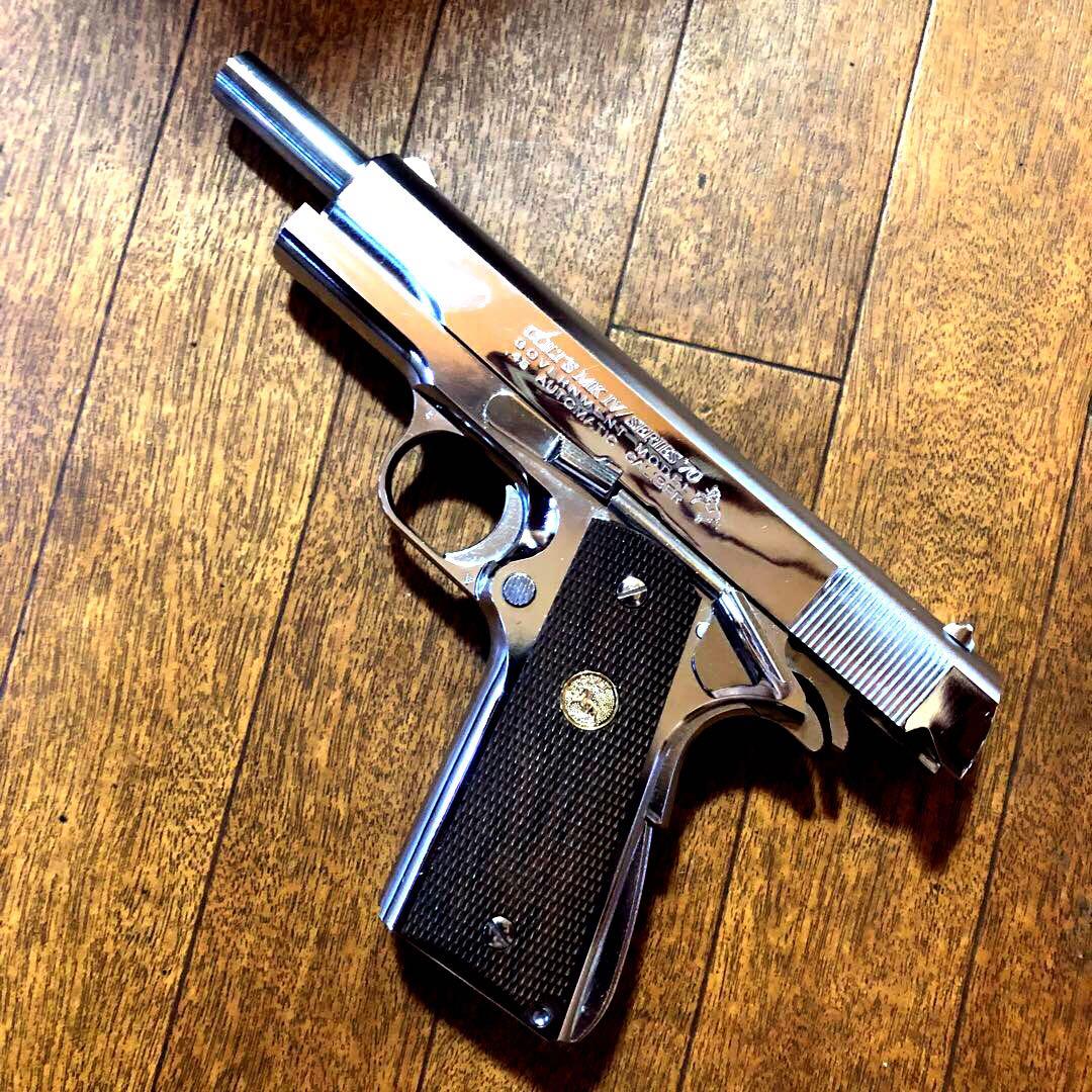 日曜特価❗️マルイ　コルトガバメント　シニッケルフィニッシュ　ブローバックガスガン