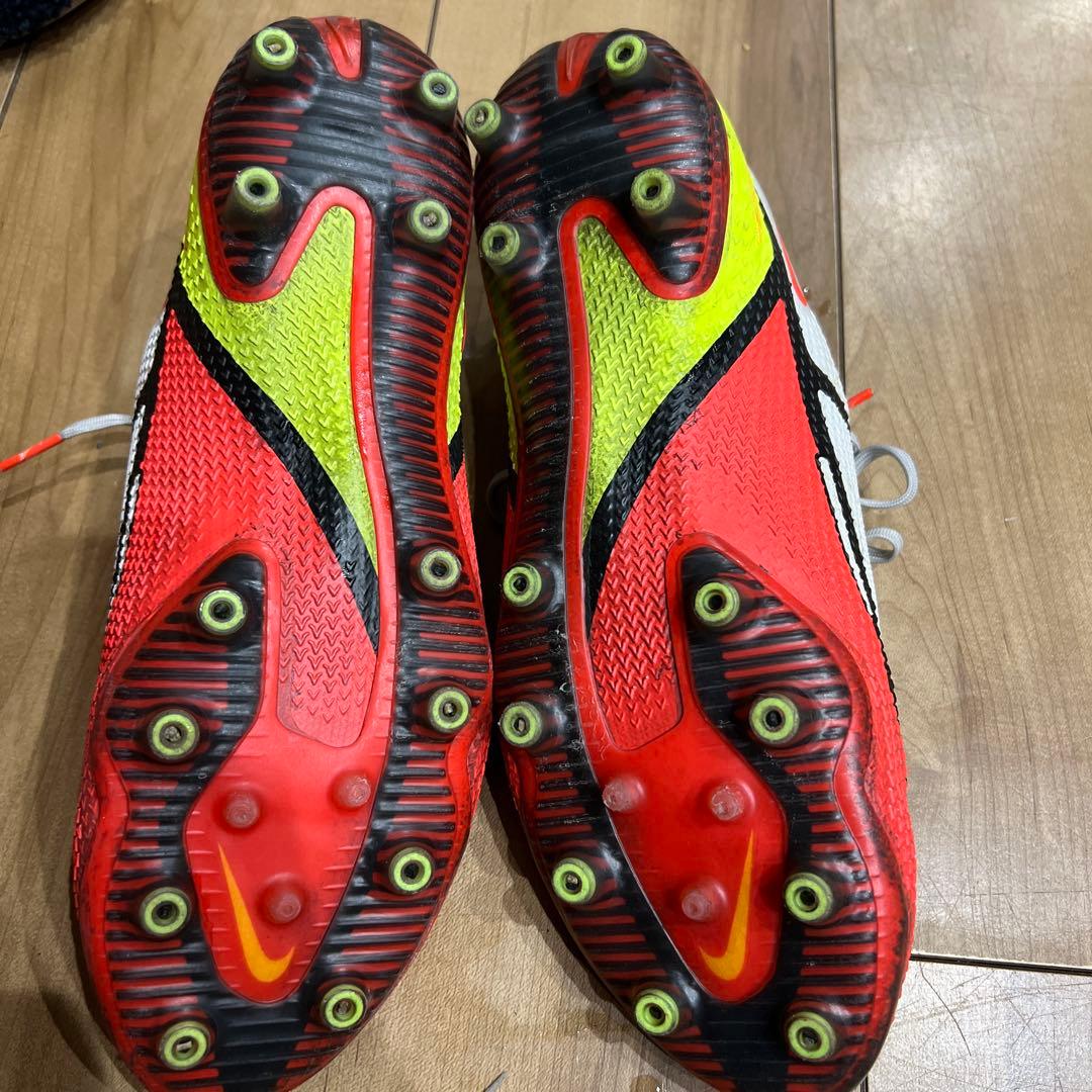 Nike Phantom GT スパイクシューズ ホワイト/レッド