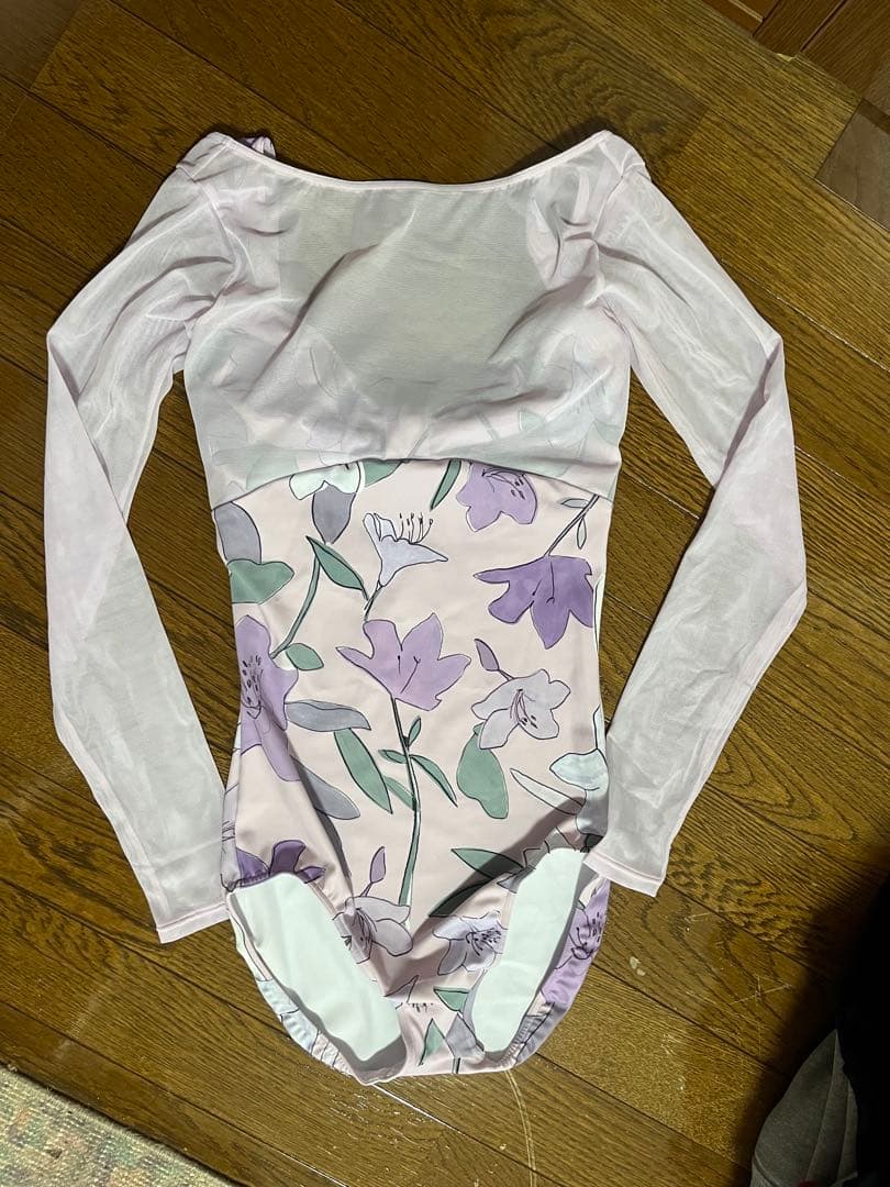 stina レオタードLサイズ　新品未使用　最終価格